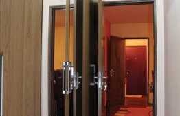 Apartament 3 camere de vanzare, 51 mp utili, zona Mehedinti, cu boxa si parcare