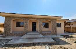 Casa in ansamblu privat, 110 mp, teren 510 mp, Jucu