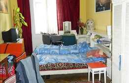 Vanzare 2 camere, 61 mp cu 25 mp boxa depozitare in zona strazii Horea