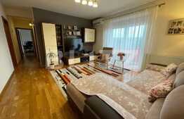 Apartament 3 camere, balcon si parcare, 75 mp, zona Golden Tulip