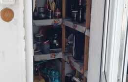 Apartament decomandat, 2 camere, 65 mp, boxa, zona Titulescu