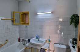 Apartament decomandat, 2 camere, 65 mp, boxa, zona Titulescu