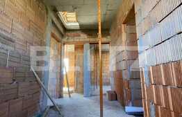 Casă individuală la rosu, 140 mp utili, 500 mp teren, garaj, zona Chinteni