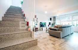 Apartament de 6 camere, 146 mp, zona Campului