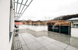 Apartament de 6 camere, 146 mp, zona Campului