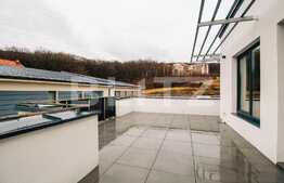 Apartament de 6 camere, 146 mp, zona Campului