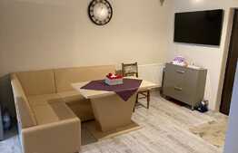 Apartament 3 camere, etaj intermediar, decomandat, 61mp, zona Vivo