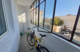 Apartament de 2 camere, 61 mp, decomandat, etaj intermediar, zona Bucuresti