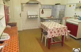 Vanzare apartament 2 camere, 84,55 mp, boxe subsol, zona strazii Horea