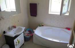 Apartament cu 2 camere, 64 mp utili, zona linistita, etaj intermediar!