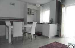 De vanzare 3  camere, etaj intermediar, zona Sub Cetate! DOTARI LUX!