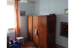 Apartament de 2 camere renovabil, 45 mp, zona La Coloane