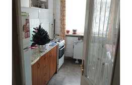 Apartament de 2 camere renovabil, 45 mp, zona La Coloane