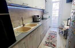 Apartament 3 camere, 2 parcari, zona strazii Cetatii