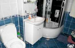 Vanzare apartament 3 camere, 110 mp plus 2 balcoane. Loc de parcare inclus!