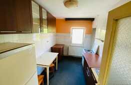 Apartament 2 camere, 50 mp, decomandat, 2 parcari, zona Tractorul