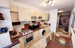 Apartament 2 camere decomandate, 53mp, etaj intermediar, zona Terra