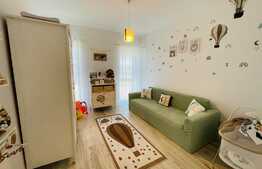 Apartament de 3 camere, doua bai, finisaje premium, garaj, zona Vivo