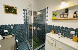 Apartament de 3 camere, doua bai, finisaje premium, garaj, zona Vivo