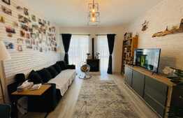 Apartament de 3 camere, doua bai, finisaje premium, garaj, zona Vivo