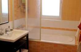 Vanzare apartament 100 mp plus 3 terase de 60 mp. Etaj intermediar, imobil nou!