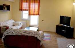 Vanzare apartament 100 mp plus 3 terase de 60 mp. Etaj intermediar, imobil nou!