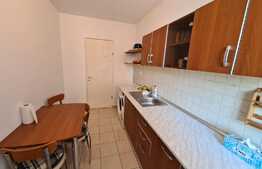 Garsoniera de 40 mp, etaj intermediar, in zona UMF