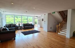 Casa cuplata, 400 mp utili si 650 mp de teren, sat Tauti