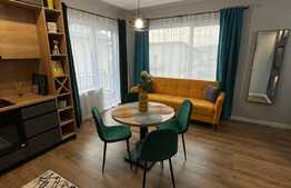 Oportunitate! Apartament de lux, 3 camere, 53 mp, garaj, zona Teilor