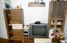 Apartament 4 camere semidecomandate 56 mp, zona Casa Piratilor. Etaj intermediar