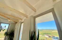 Casa ECO, 120 mp, independenta energetic, 3500 mp teren, in Ciurila