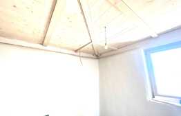 Casa ECO, 120 mp, independenta energetic, 3500 mp teren, in Ciurila