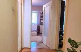 Apartament 3 camere, 68 mp, etaj intermediar, zona străzii București