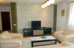 Apartament de inchiriat 3 camere, 87 mp, loc de parcare, zona Piata Cipariu