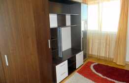 Apartament de inchiriat 3 camere, 87 mp, loc de parcare, zona Piata Cipariu