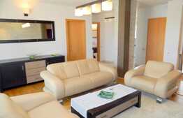 Apartament de inchiriat 3 camere, 87 mp, loc de parcare, zona Piata Cipariu