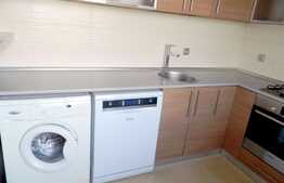 Apartament de inchiriat 3 camere, 87 mp, loc de parcare, zona Piata Cipariu