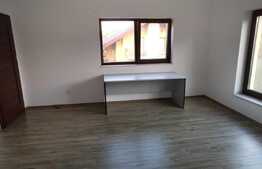 Casa de 120 mp, 300 mp teren, parcare, zona strazii Donath