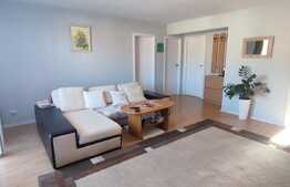 Apartament spatios, 3 camere, 72 mp, loc de parcare, zona Florilor