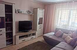 Apartament de 2 camere, 50 mp, decomandat, zona Astra 