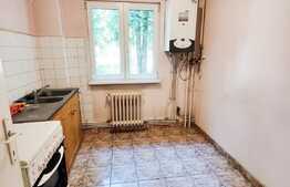 Apartament 3 camere, etaj intermediar, 70 mp, logie, zona Bucium