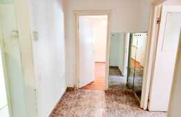 Apartament 3 camere, etaj intermediar, 70 mp, logie, zona Bucium