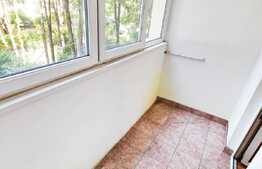 Apartament 3 camere, etaj intermediar, 70 mp, logie, zona Bucium