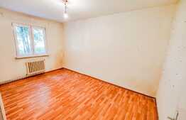 Apartament 3 camere, etaj intermediar, 70 mp, logie, zona Bucium