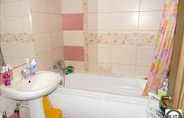 Vanzare apartament 3 camere, 62.5 mp utili, zona Donath, cu loc de parcare