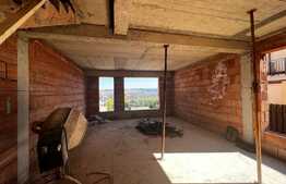 Casa tip duplex, garaj, 170 mp, 260 mp teren, zona Coposu