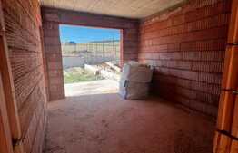 Casa tip duplex, garaj, 170 mp, 260 mp teren, zona Coposu