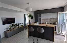 OPORTUNITATE !! Apartament modern, 2 camere, view splendid, etaj intermediar !