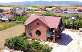 OFERTA! Vila de 5 camere, 227 mp, 501 mp teren, Feldioara