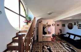 OFERTA! Vila de 5 camere, 227 mp, 501 mp teren, Feldioara